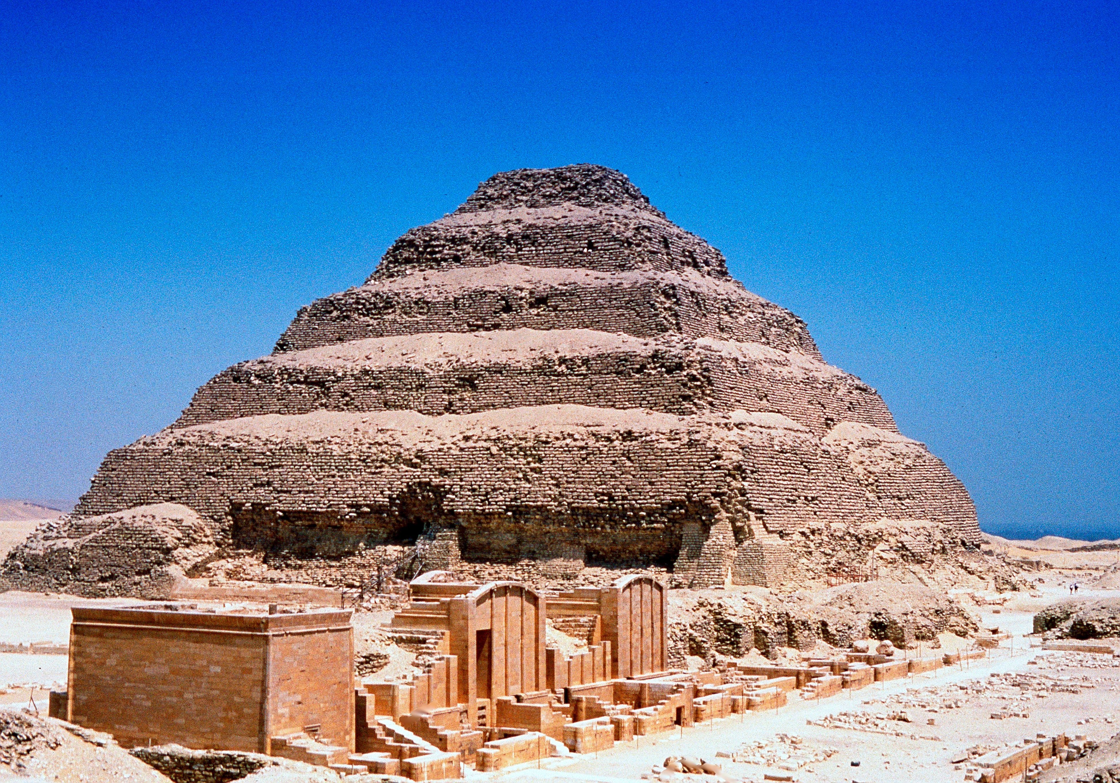 Pyramids lovers tour from Port Said