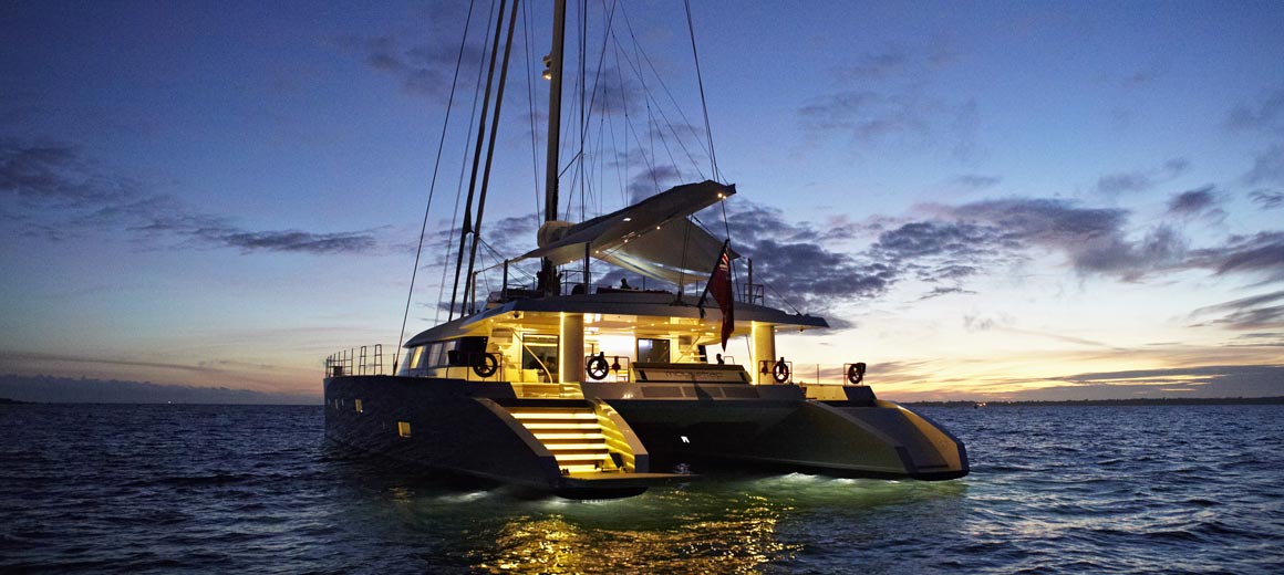 catamaran sailing in el gouna