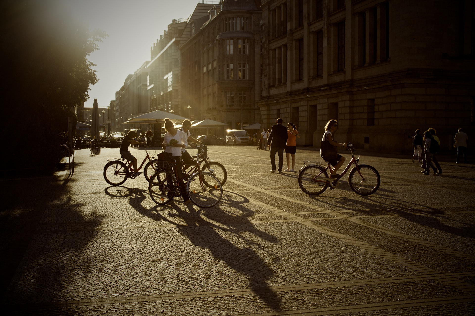 On the bike through Alexandria