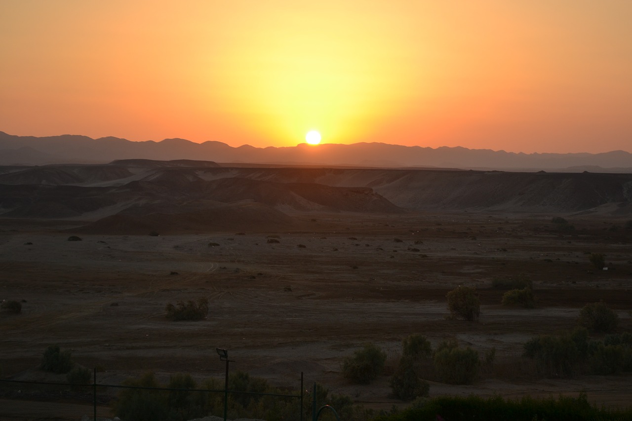 Sunset desert safari tour by quad bike