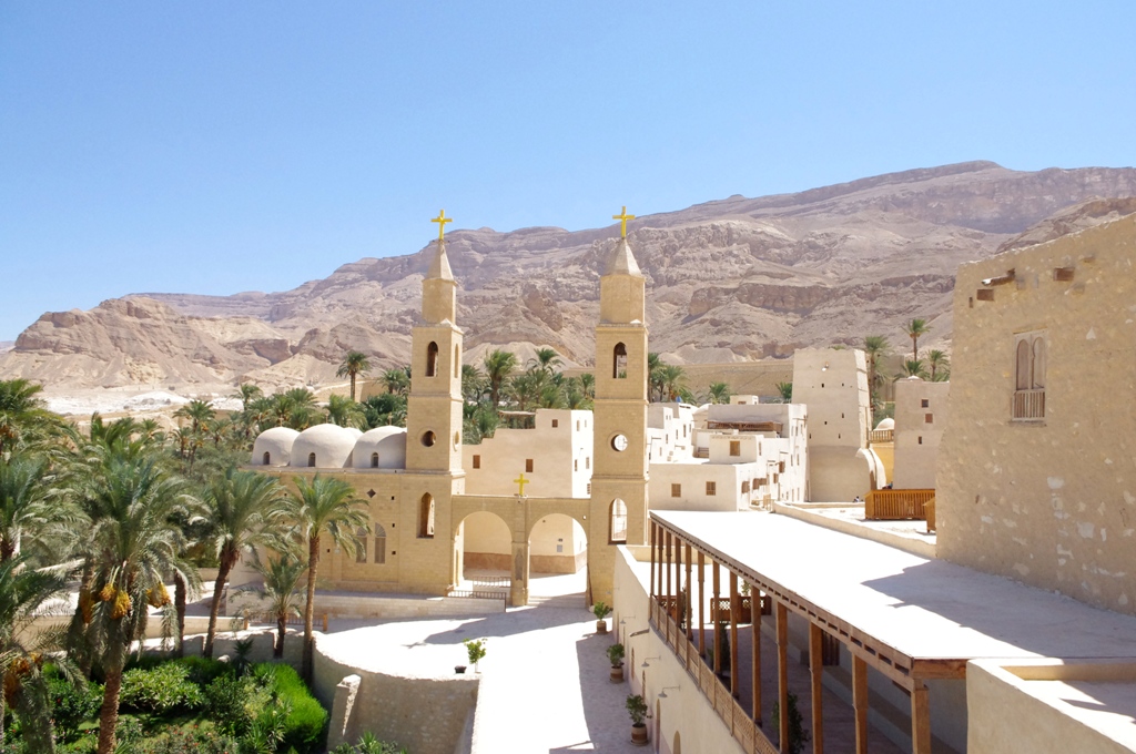 Tour to Wadi El Natroun Monastery from Cairo